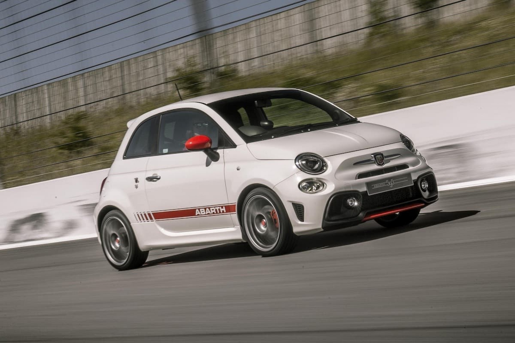 Fiat 500 / 595 / 695 2015  2023 Chip Tuning Abarth 595 1.4 T 140hp