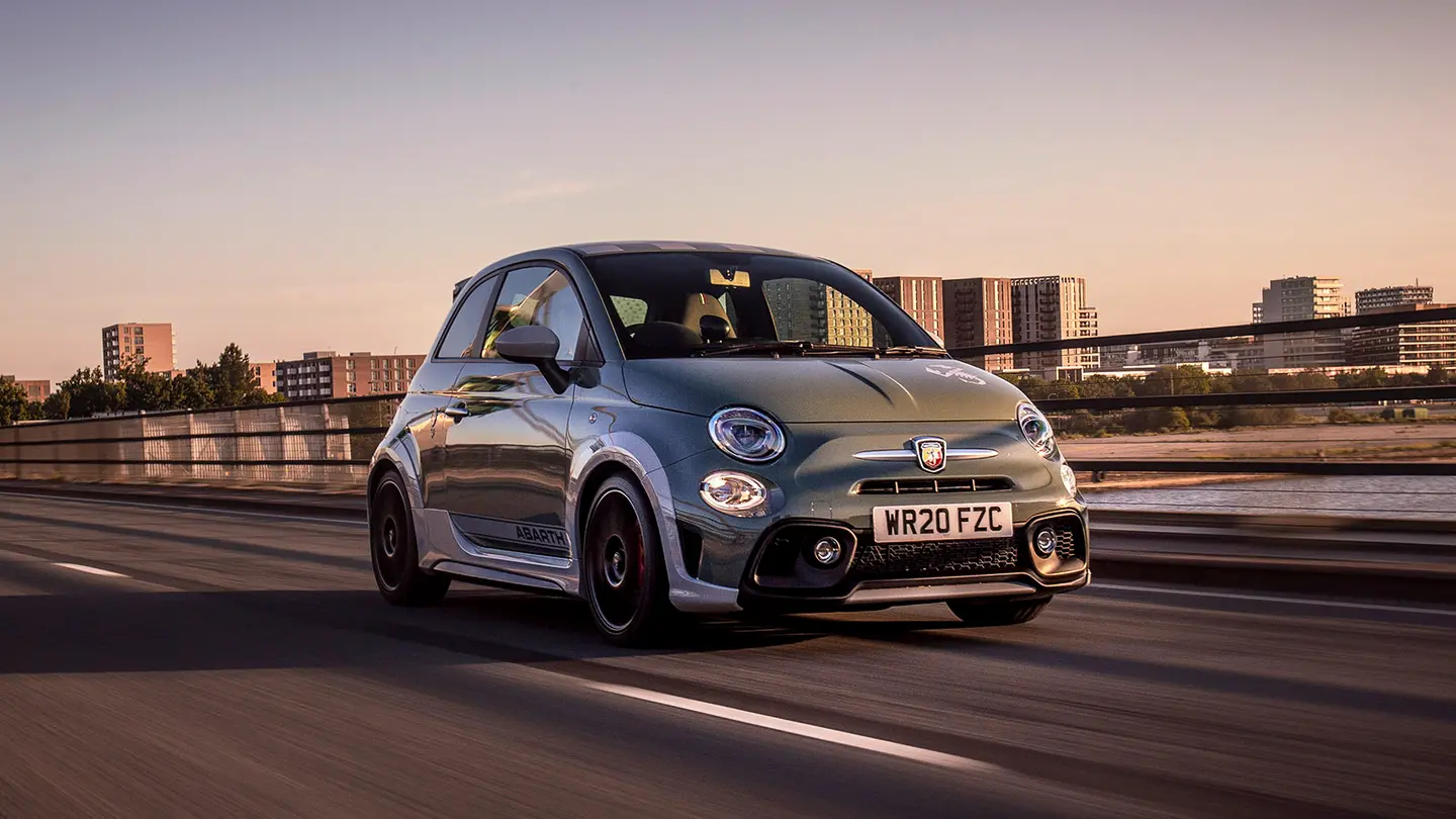 Fiat 500 / 595 / 695 2015  2023 Chip Tuning Abarth 595 Competizione / Ri... 180hp