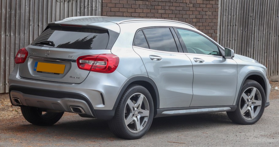 Mercedes GLA X156  2013  2017 Chip Tuning 200 CGI 156hp